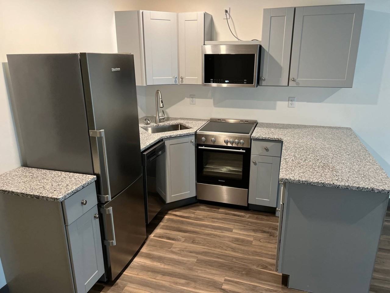 480 S Salina St #310 - Photo 7 of 22