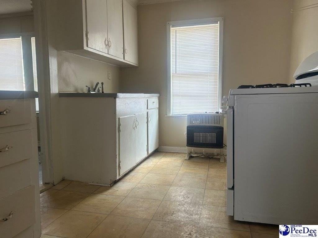 801 Chase St - Photo 7 of 11