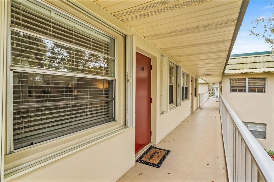 11 Vista Gardens Trl #204 - Photo 4 of 28