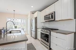 248 Erskine St - Photo 5 of 18