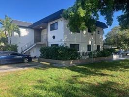 featured image of 1858 Dewey St #2B
