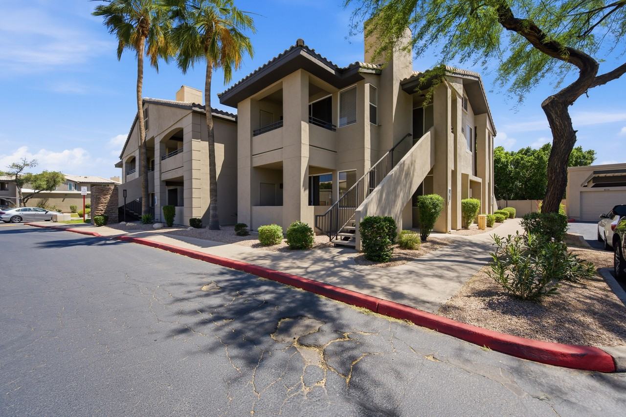 7009 East Acoma Drive #1076