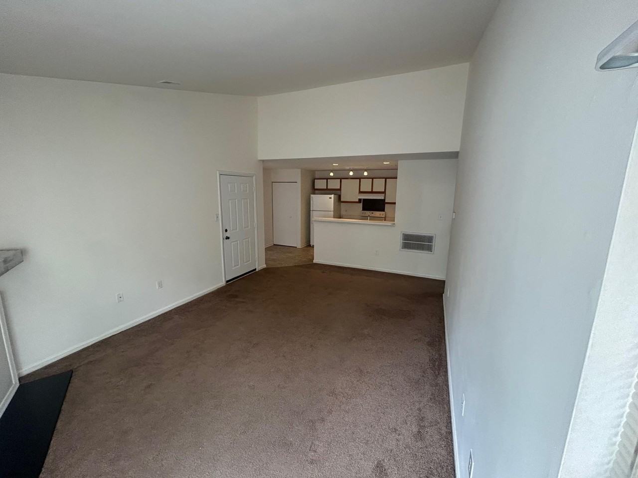 187 Meadow Ridge Rd - Photo 4 of 14