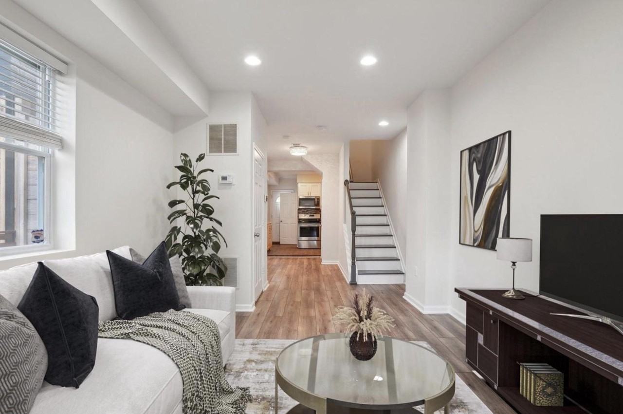 2241 Prout St Se - Photo 2 of 22