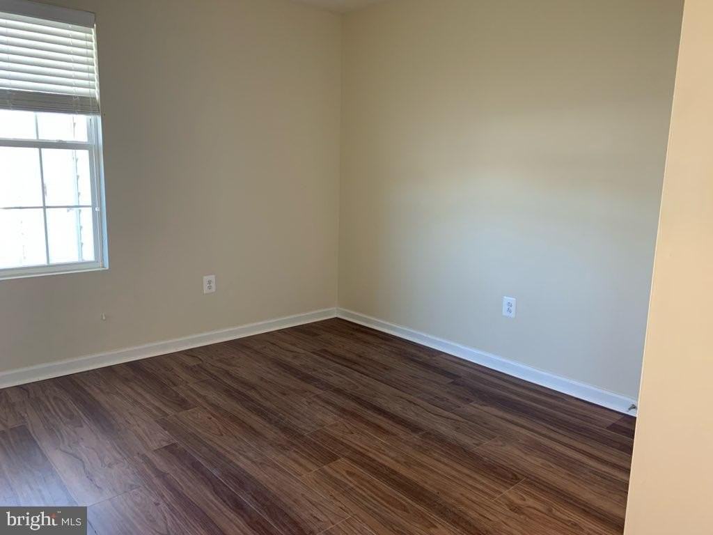 20549 Asheville Dr - Photo 4 of 19
