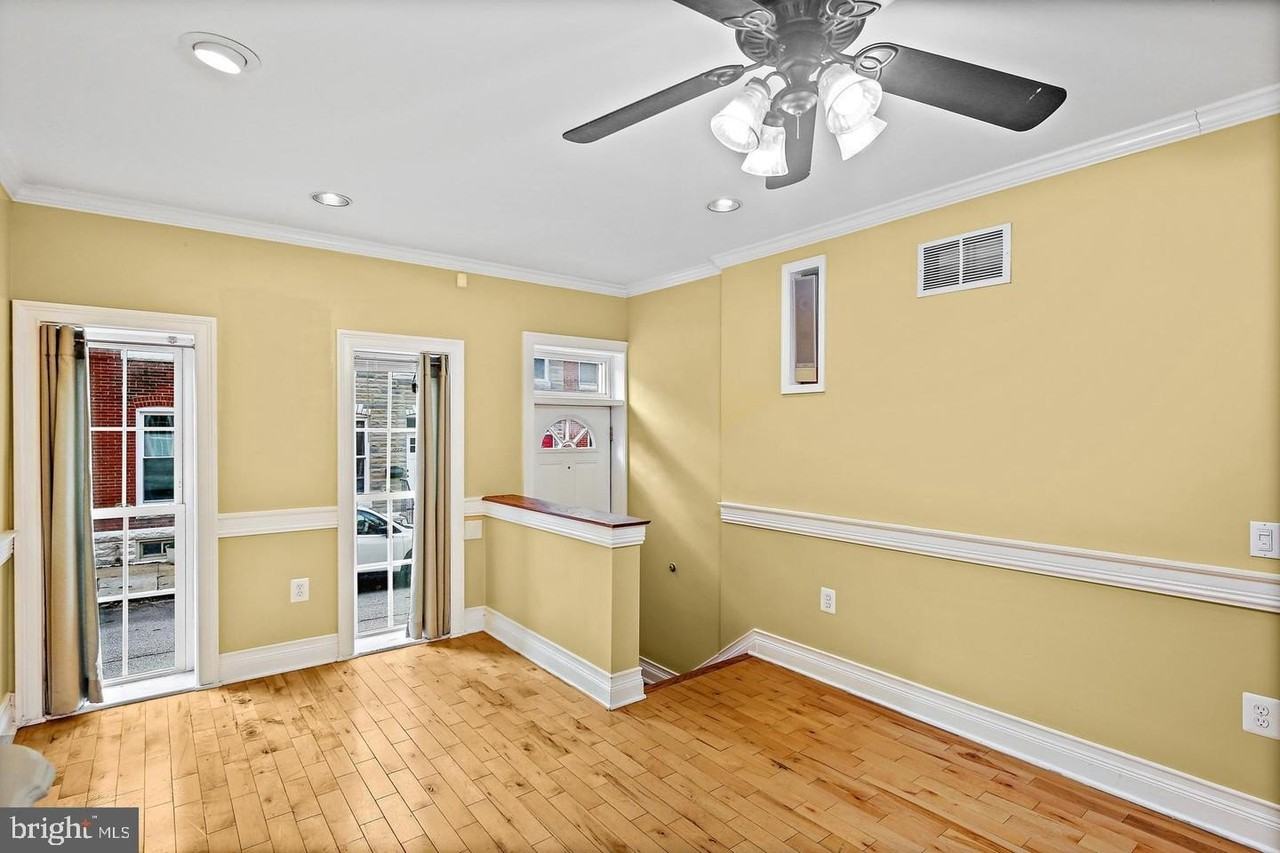 1723 Clarkson St - Photo 5 of 27