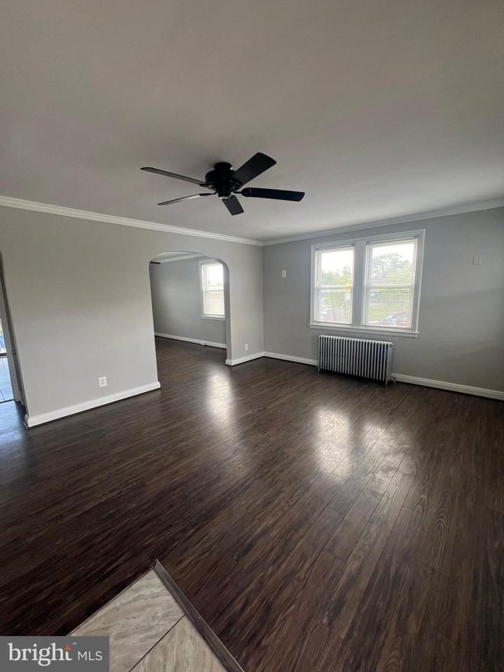 2237 W Saratoga St - Photo 3 of 19