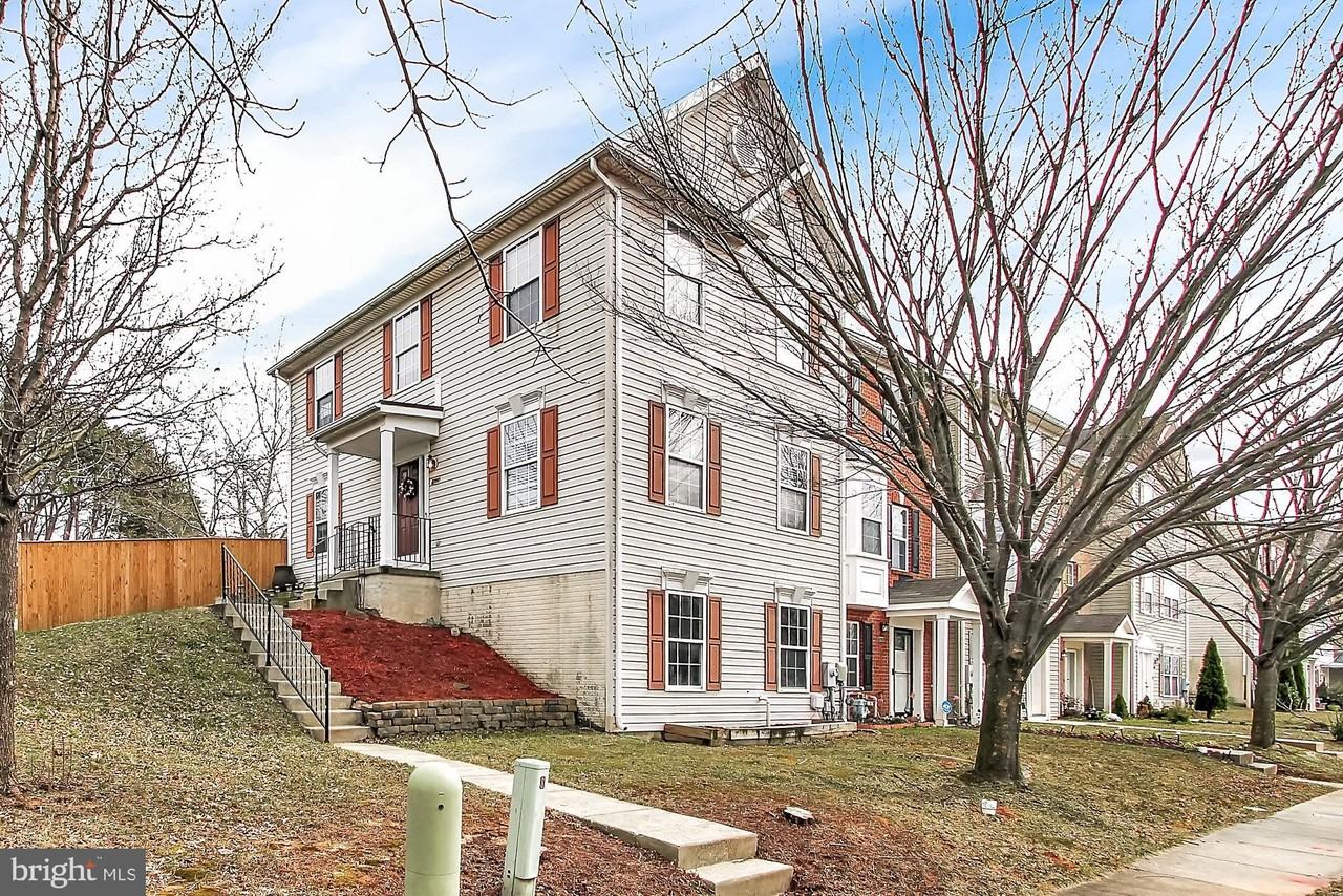 8700 Jarwood Rd - Photo 2 of 22