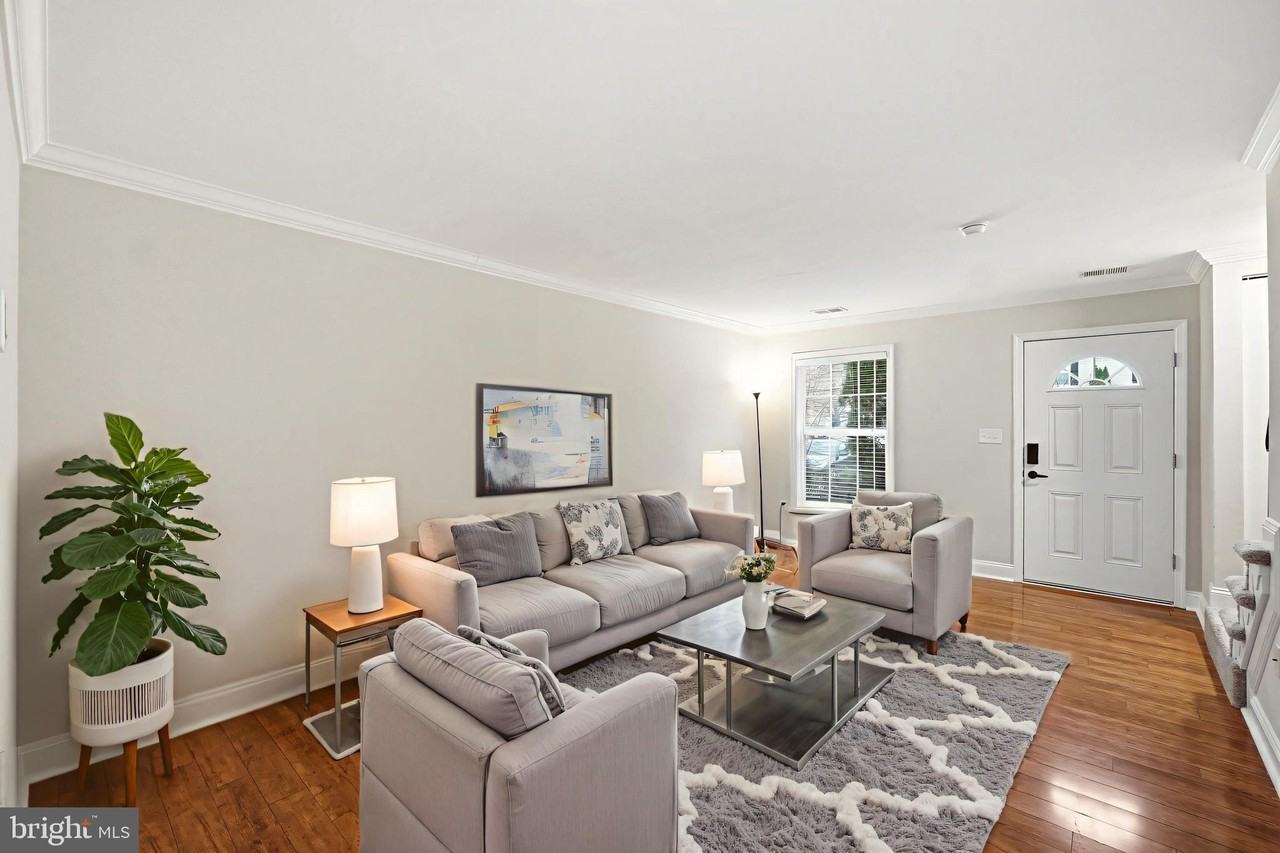 524 Lancaster Pl #524 - Photo 2 of 25