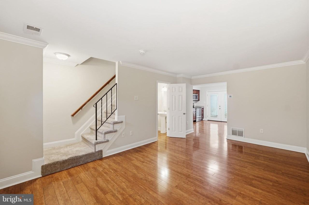 524 Lancaster Pl #524 - Photo 4 of 25