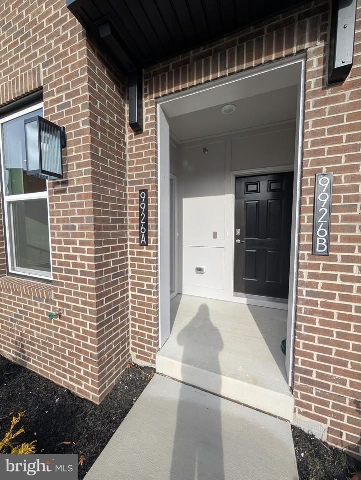 9926 Sir Barton Way #A - Photo 3 of 22