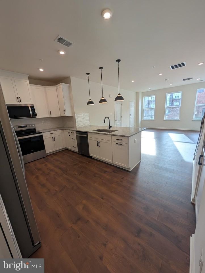 9926 Sir Barton Way #A - Photo 6 of 22