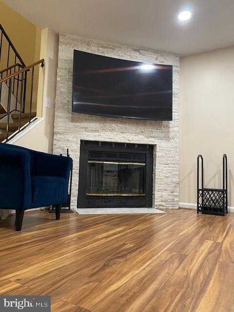 695 Mount Lubentia Ct W - Photo 4 of 26