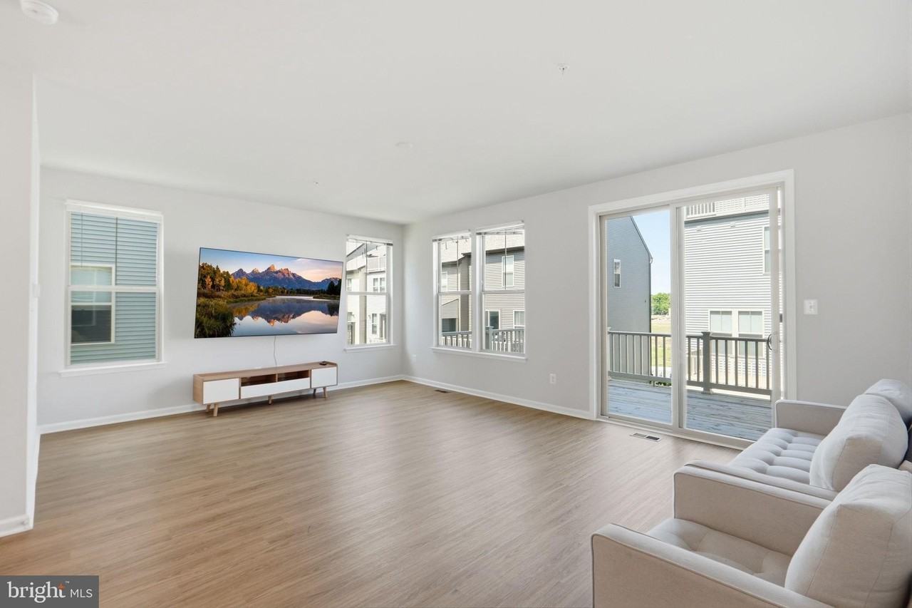 16912 Saint William Way - Photo 5 of 29