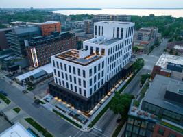 featured image of 10 S Paterson St