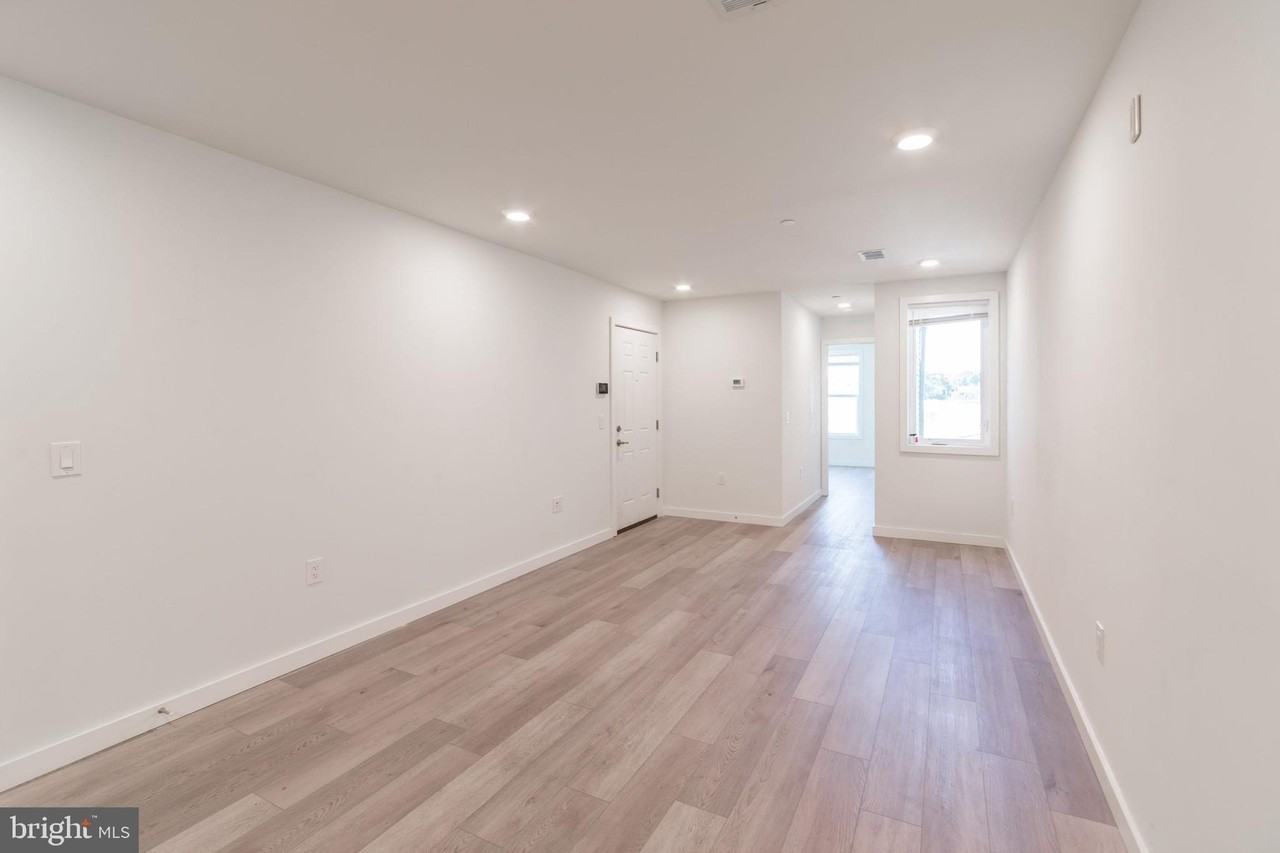 3102 N Broad St #3 - Photo 7 of 22