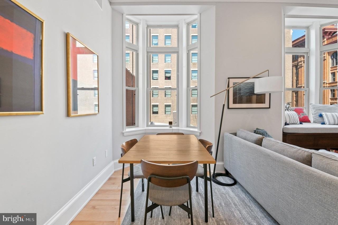 421 Chestnut St #404 - Photo 6 of 30