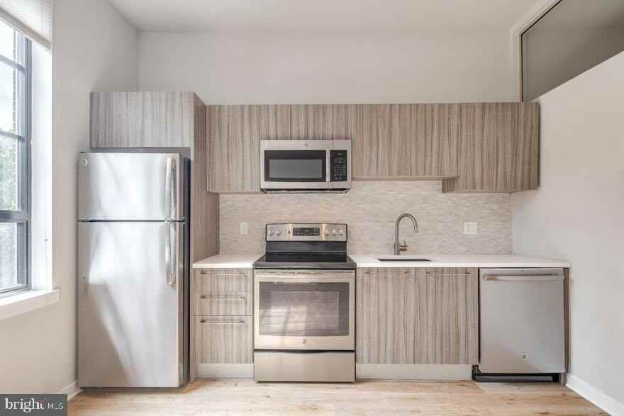 412 S 13th St #209 - Photo 2 of 17