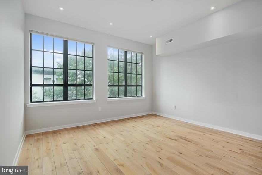 412 S 13th St #210 - Photo 3 of 19