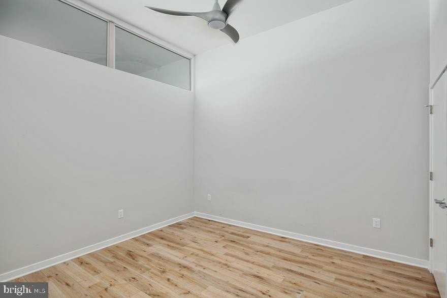 412 S 13th St #411 - Photo 7 of 16
