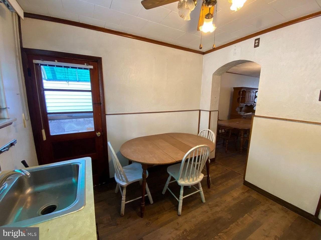 1635 S Rosewood St - Photo 6 of 18