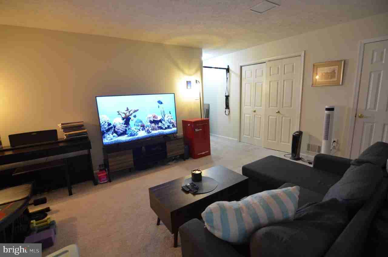 2039 Gallows Tree Ct - Photo 3 of 43