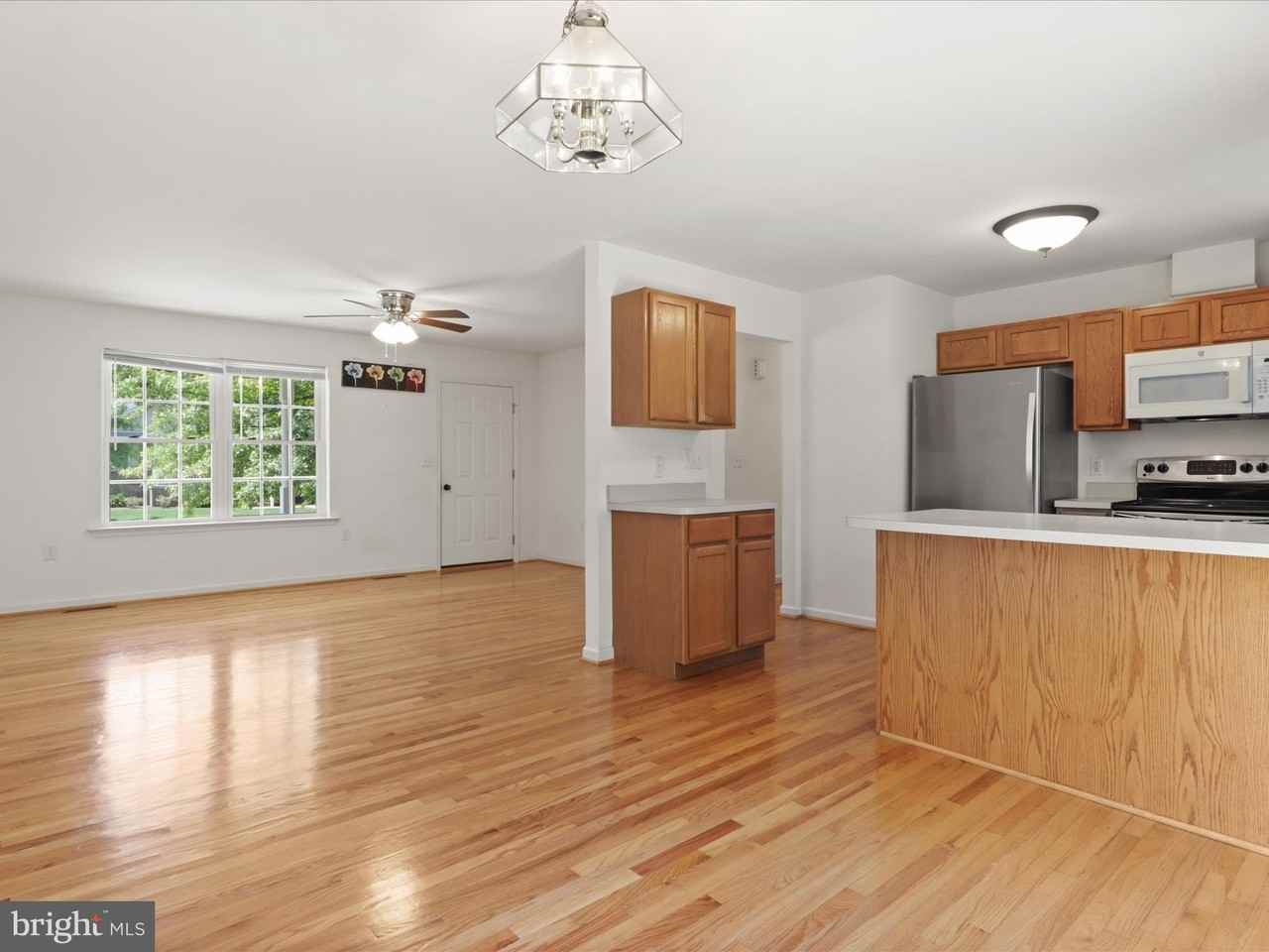 1114 Ashby St - Photo 7 of 23