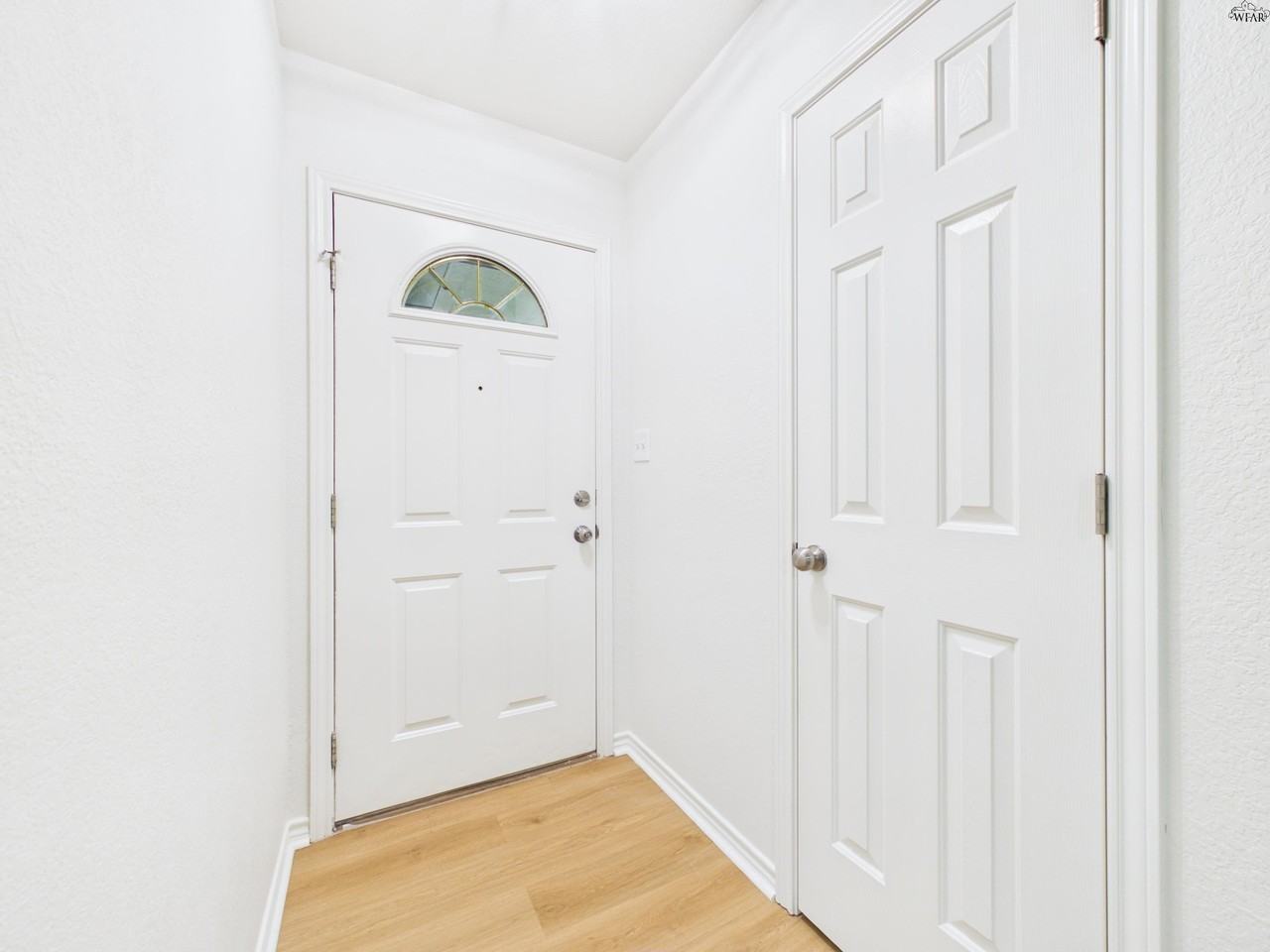 5213 Air Force Dr - Photo 4 of 40