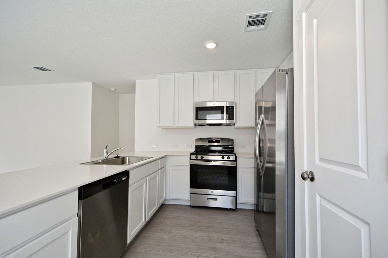 429 Payton Pl #1 - Photo 5 of 46