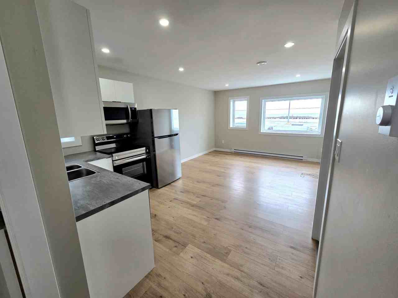 210 Canterbury St #5 - Photo 5 of 14