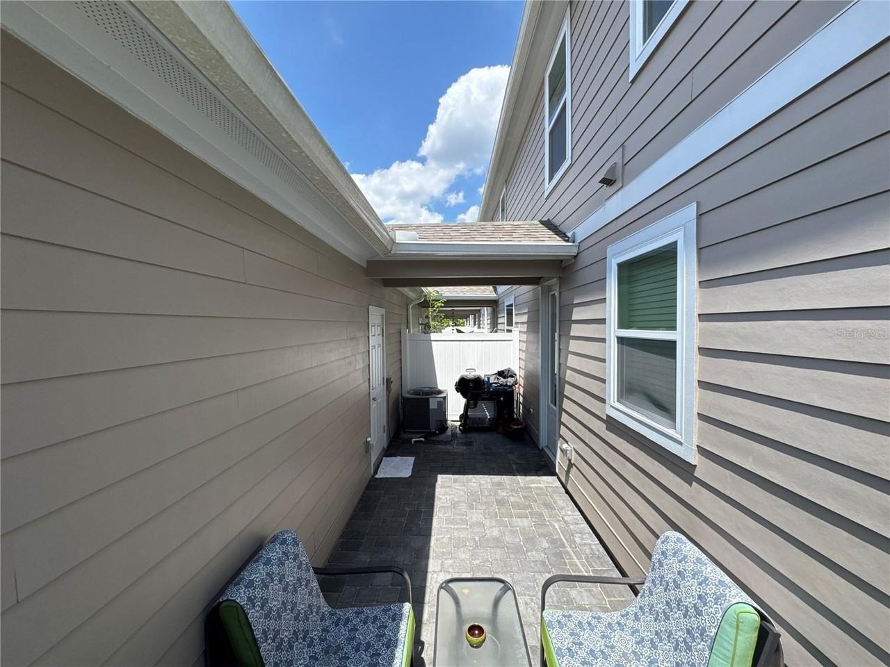 2956 Voyager Ave - Photo 3 of 5