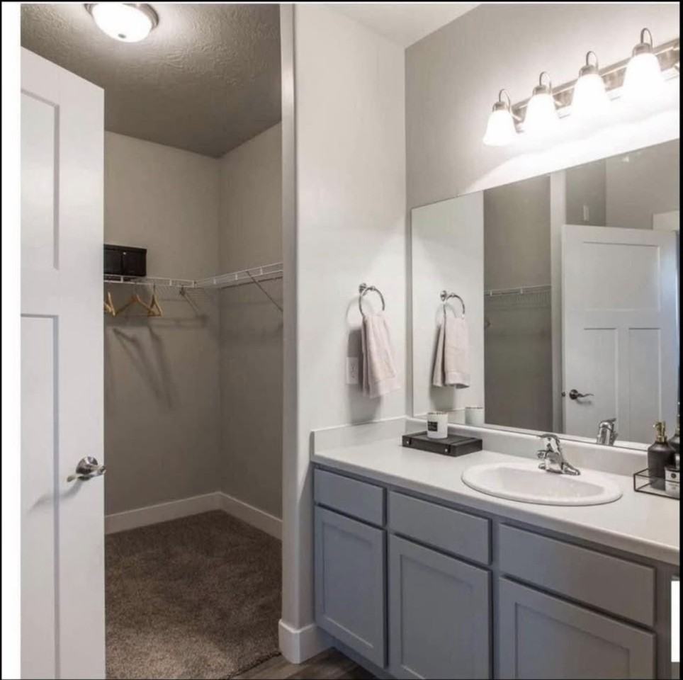3364 W Hardman Way - Photo 7 of 14