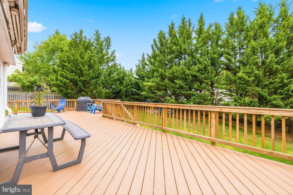 21 Nickelby Ct - Photo 5 of 40