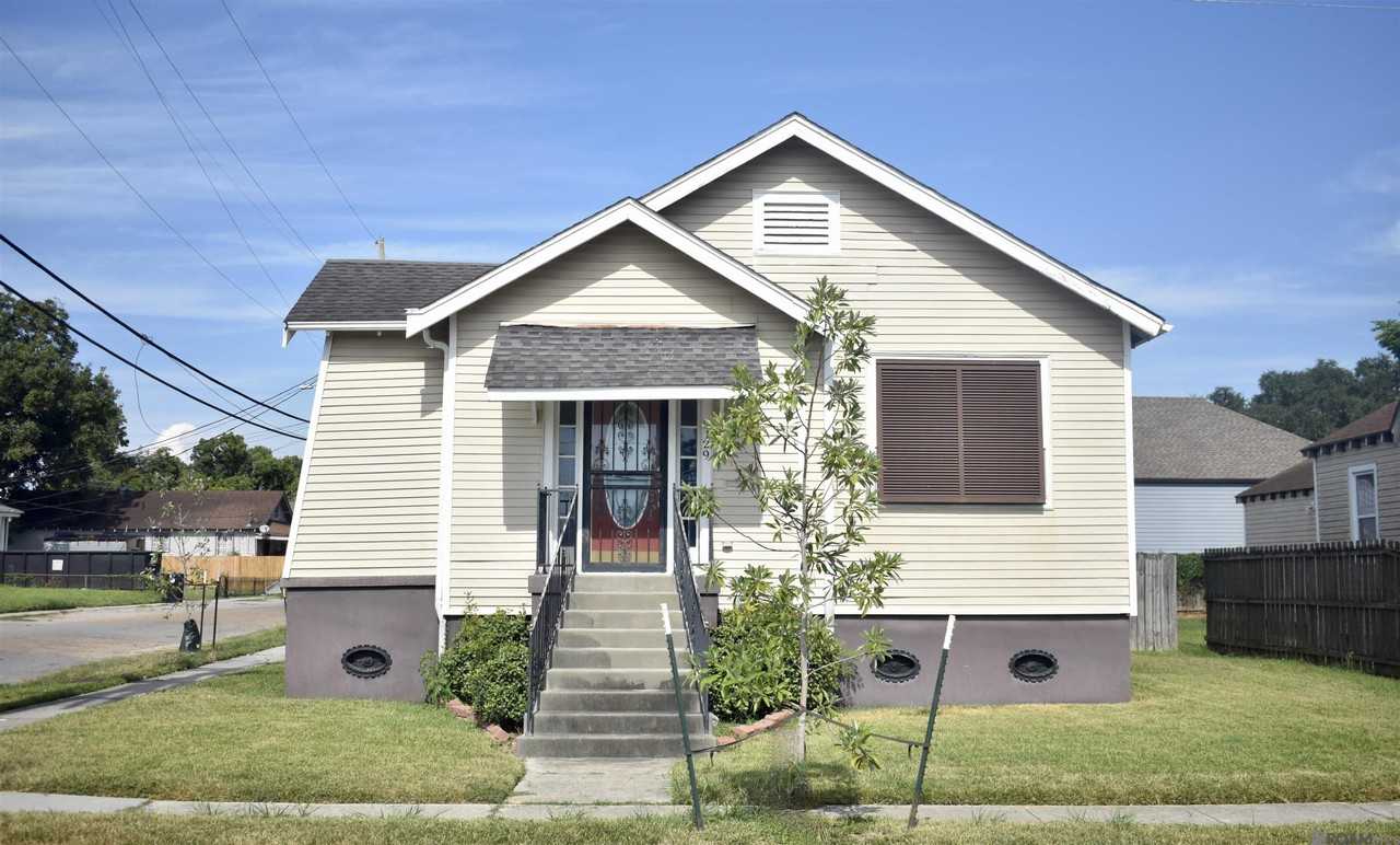 9129 Nelson St - Photo 2 of 12