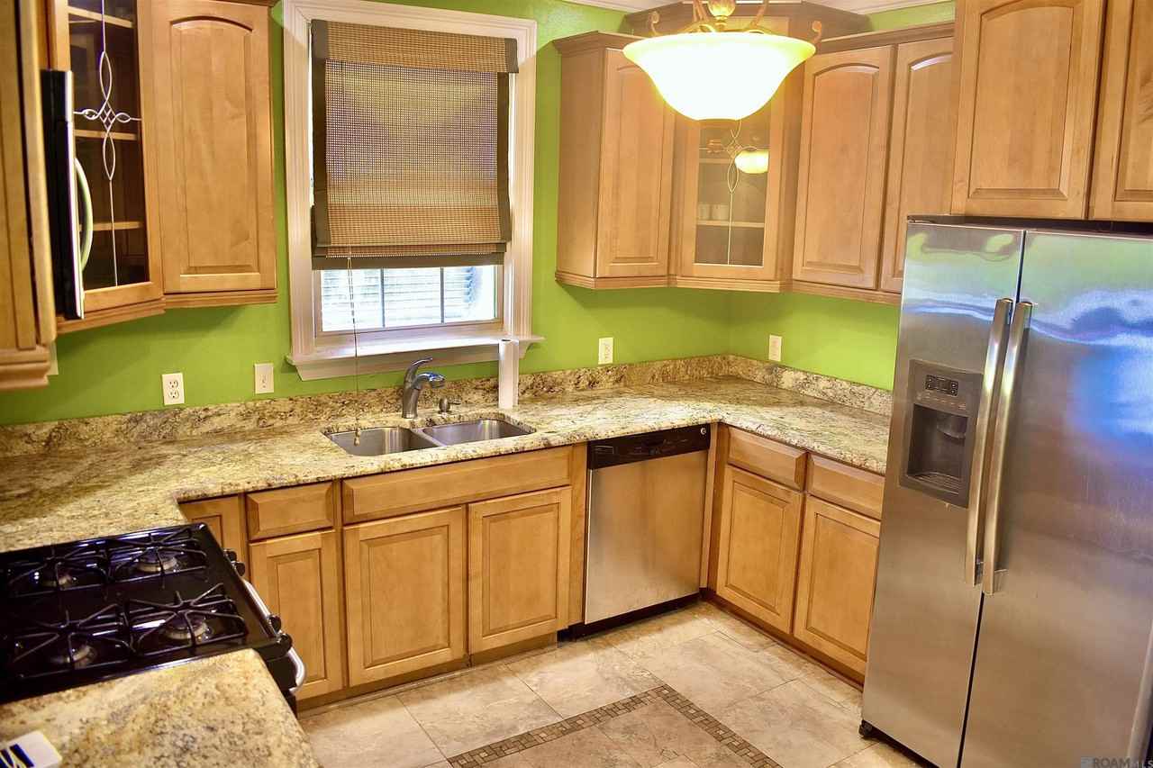 9129 Nelson St - Photo 6 of 12
