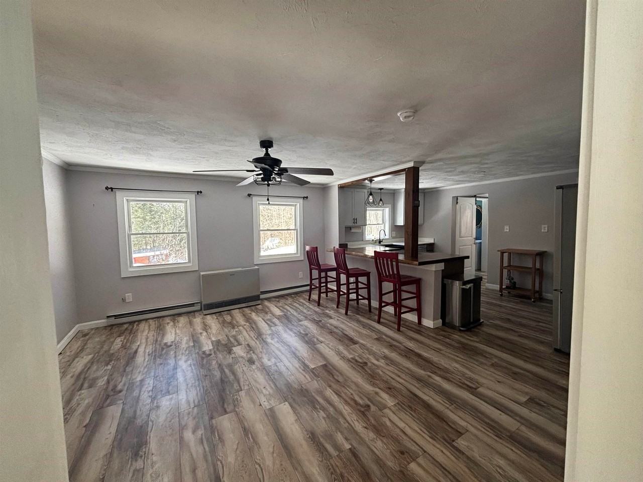 280 Lake Shore Dr - Photo 2 of 19