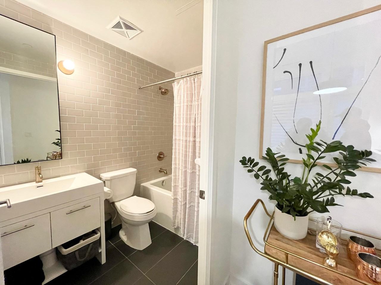 106 Dovercourt Road #102 - Photo 6 of 8