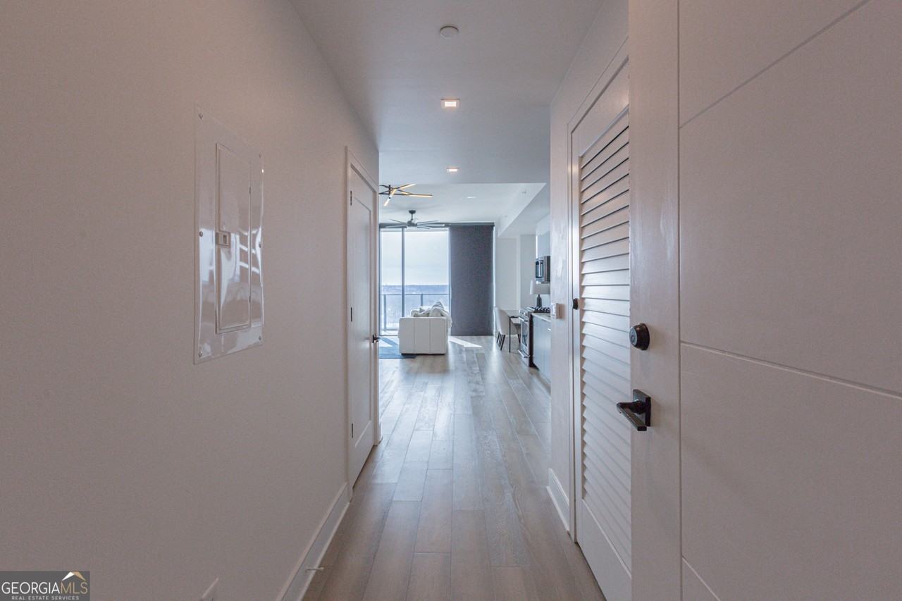788 W Marietta Nw Street , 1407 - Photo 6 of 50