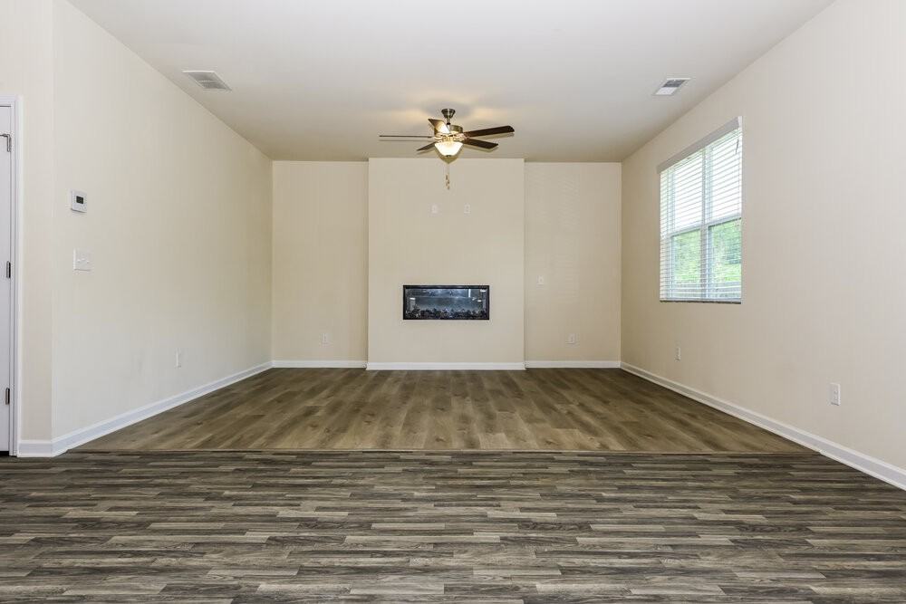 291 Hamilton Pointe Dr - Photo 5 of 20