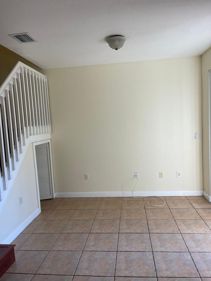 5470nw 107ave #1 - Photo 5 of 21