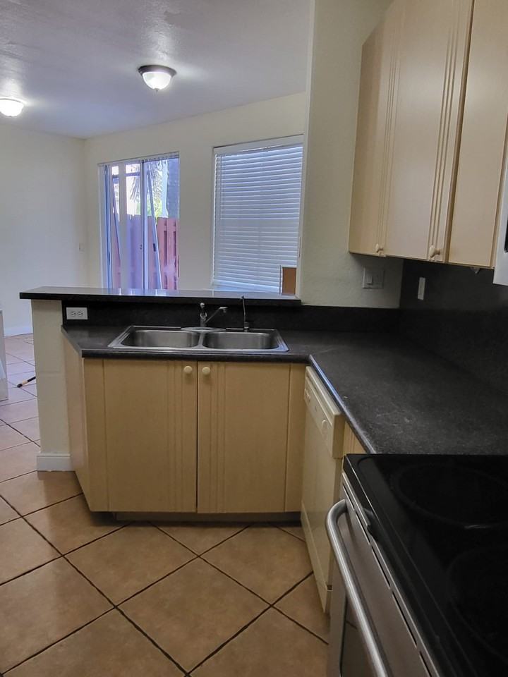 5470nw 107ave #1 - Photo 7 of 21