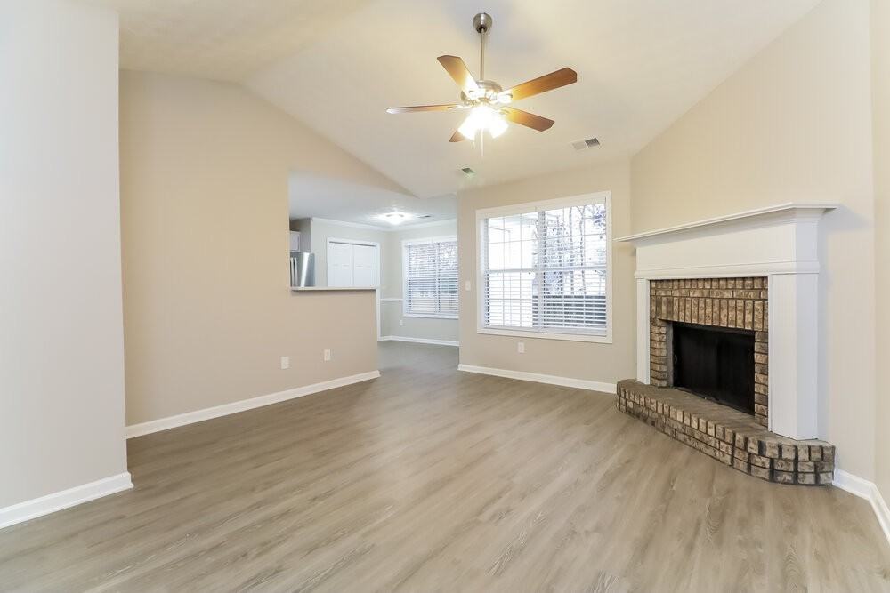 308 Kellys Walk - Photo 6 of 16