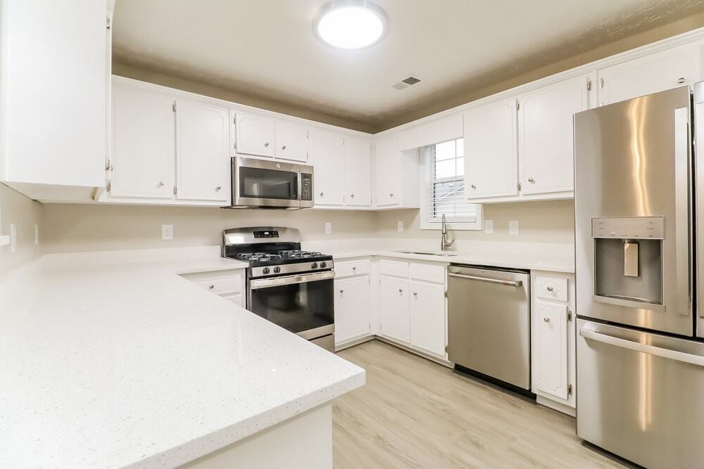 308 Kellys Walk - Photo 7 of 16