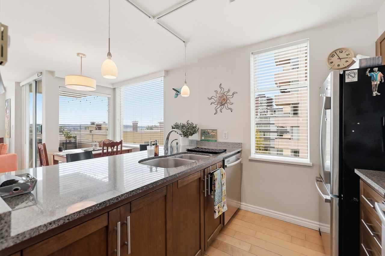 1436 Harwood Street - Photo 4 of 18