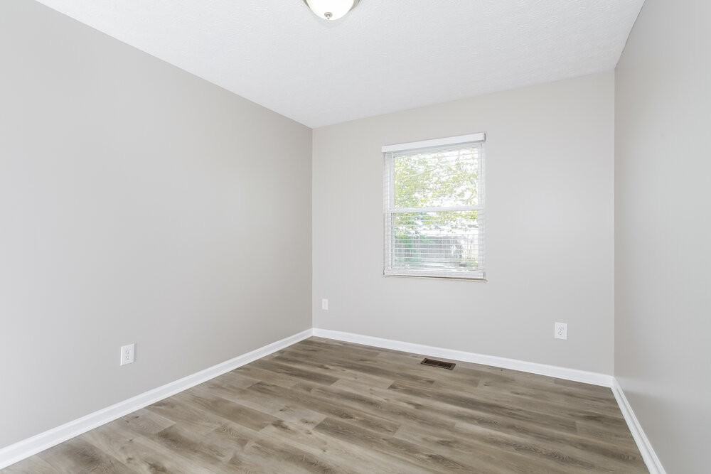 5560 Deer Hill Dr - Photo 6 of 18