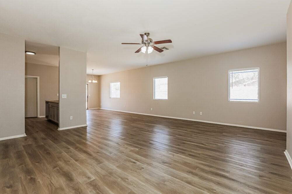 1733 E Silversmith Trl - Photo 4 of 16
