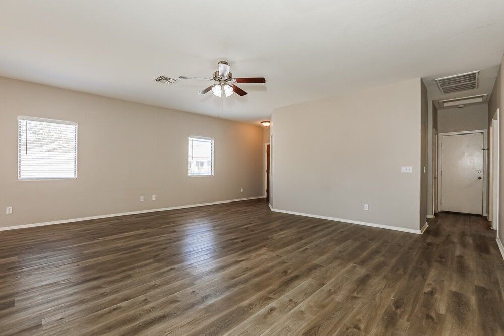 1733 E Silversmith Trl - Photo 5 of 16
