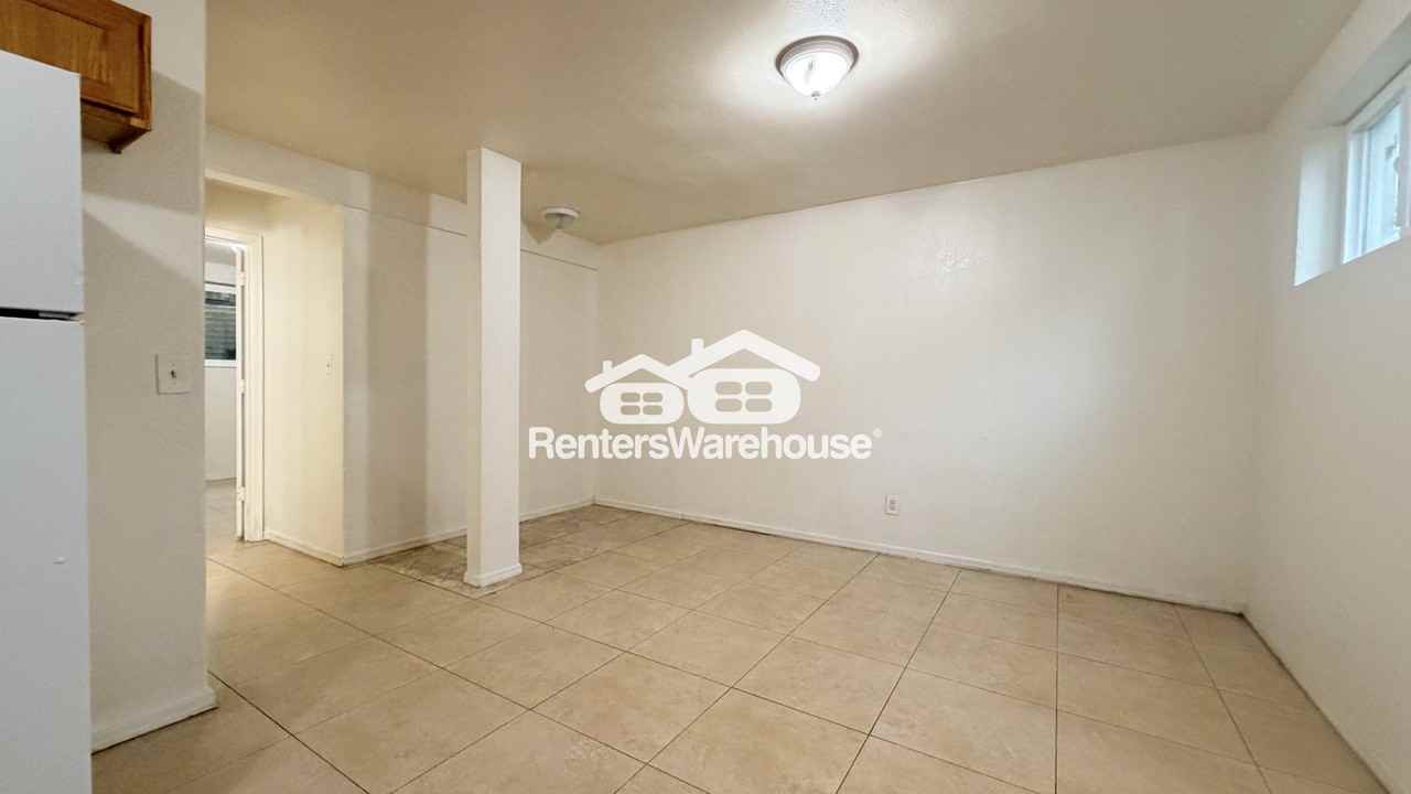 325 S Pioneer Unit 327l - Photo 4 of 8