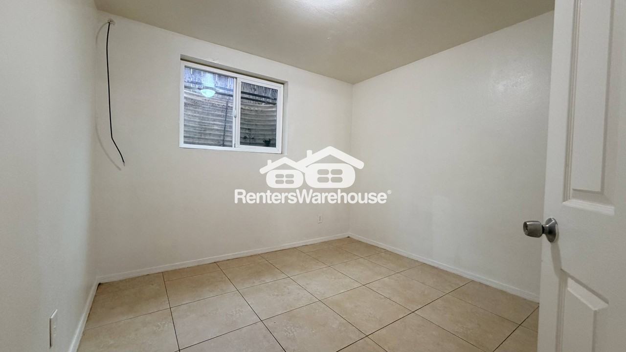325 S Pioneer Unit 327l - Photo 6 of 8