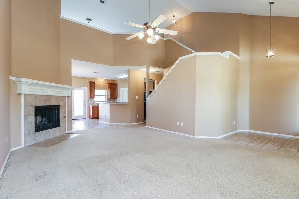 9401 Waterman Dr - Photo 3 of 16